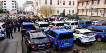 Sinop’ta, emniyet ve jandarma için 19 yeni araç hizmete girdi!