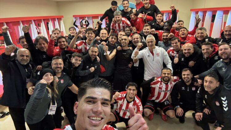 sivasspor bandirmasporu 2 golle devirdi habermeydan