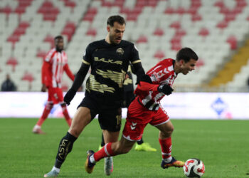 Sivasspor ile Çorum FK puanları paylaştı! Sivasspor ile Çorum FK puanları paylaştı!