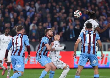 Trabzonspor-Beşiktaş derbisinde kazanan yok! Trabzonspor-Beşiktaş derbisinde kazanan yok!