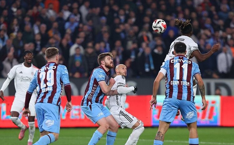 Trabzonspor-Beşiktaş derbisinde kazanan yok! trabzonspor besiktas derbisinde kazanan yok habermeydan e1765742443299