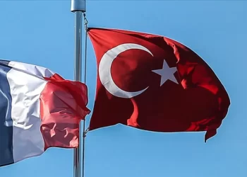 Fransa’ya seyahat edecek Türklere kritik uyarı: Güvenlik riskleri açıklandı