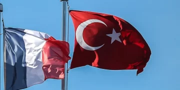 Fransa’ya seyahat edecek Türklere kritik uyarı: Güvenlik riskleri açıklandı