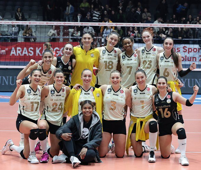 VakıfBank, İzmir'den galibiyetle dönüyor! vakifbank izmirden galibiyetle donuyor habermeydan e1765996962845