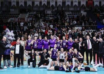 Zeren Spor 3-2 Galatasaray Daikin Zeren Spor 3-2 Galatasaray Daikin