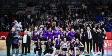 Zeren Spor 3-2 Galatasaray Daikin Zeren Spor 3-2 Galatasaray Daikin