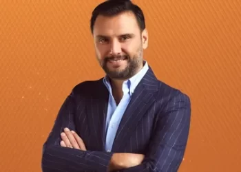 Alişan'dan yeni paylaşım: Botoks mu yaptırdı? Alişan’dan yeni paylaşım: Botoks mu yaptırdı?