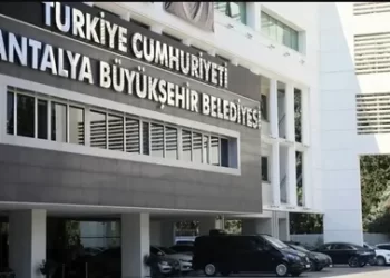 Antalya Büyükşehir Belediyesi’ne operasyon! 14 şüpheliye gözaltı