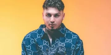 Blok3 babasına 10 milyon liralık otomobil hediye etti!