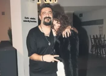 Gamze Topuz ve Celil Nalçakan el ele! Gamze Topuz ve Celil Nalçakan el ele!