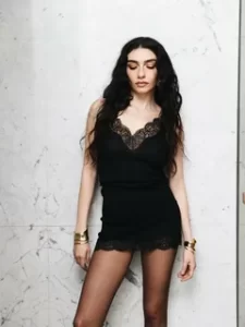 Hazar Ergucluden minili pozlar1 habermeydan