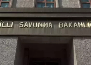 MSB kaynakları İskenderun Deniz Er Eğitim Alayı'nın taşınacağı iddiasını yalanladı MSB kaynakları İskenderun Deniz Er Eğitim Alayı’nın taşınacağı iddiasını yalanladı