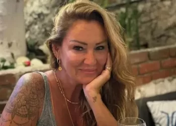 Pınar Altuğ Bebek’teki evini sattı