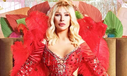 Seda Sayan'ın yüzündeki şişliğin sebebini açıkladı Seda Sayan yuzundeki sisligin sebebini acikladi habermeydan