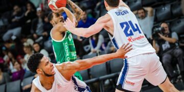 Anadolu Efes, Bursaspor’u rahat geçti!