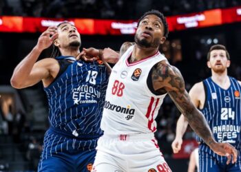 Anadolu Efes’ten, Euroleague’de üst üste 8. yenilgi!