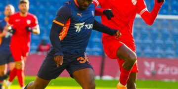 Başakşehir, kupada Boluspor'u 2 golle geçti! Başakşehir, kupada Boluspor’u 2 golle geçti!