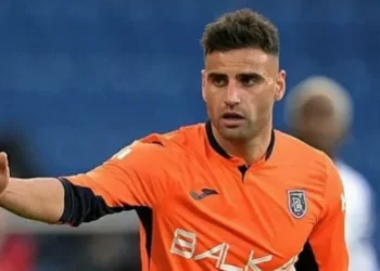 Başakşehir, Deniz Türüç ile yollarını ayırdı!