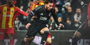 Beşiktaş, Kayserispor önünde 1 attı 3 aldı!