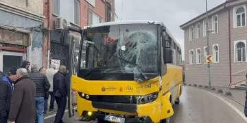 Beykoz’da iki İETT otobüsünün çarpıştığı kazada 7 kişi yaralandı