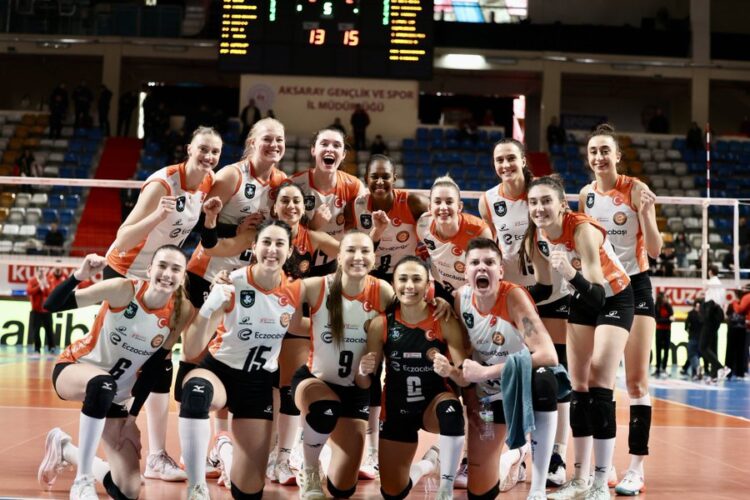 eczacibasi kuzeyboruyu altin sette gecti habermeydan