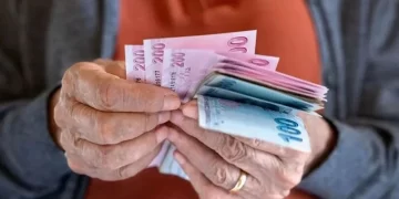 4,9 milyon emekliye müjde: En düşük emekli aylığı açıklandı
