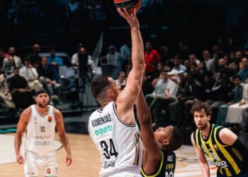 Fenerbahçe Beko, Dubai deplasmanında kayıp!