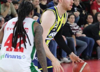 Fenerbahçe Beko, İzmir’den galibiyetle dönüyor!