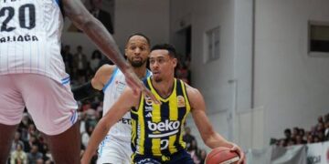 Fenerbahçe Beko, Petkimspor’u deplasmanda geçti!