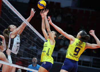 Fenerbahçe, Sultanlar Ligi derbisinde Beşiktaş’ı devirdi!