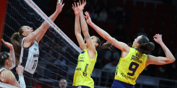 Fenerbahçe, Sultanlar Ligi derbisinde Beşiktaş’ı devirdi!