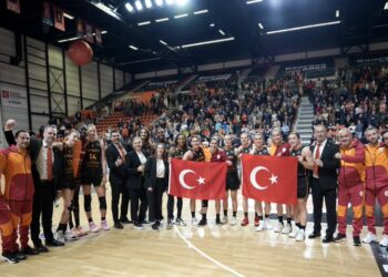 Galatasaray, Bourges Basket’i Fransa’da yendi!