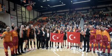 Galatasaray, Bourges Basket’i Fransa’da yendi!