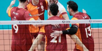 Galatasaray, Halkbank’ı 3-1’le geçti!