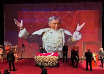 Usta oyuncu Haldun Dormen son yolculuğuna uğurlandı!