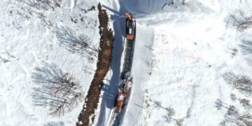 Hasköy-Mutki güvenlik yolunda karla mücadele sürüyor!