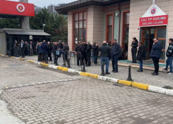 Bağcılar’da karbonmonoksit zehirlenmesi: 3 kişi yaşamını yitirdi