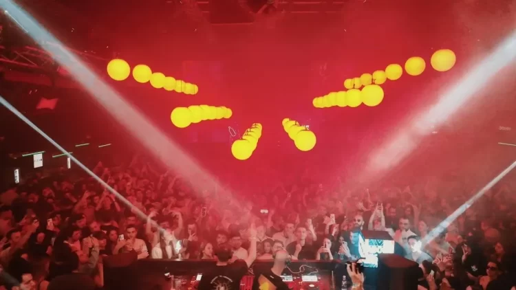 Ayşe Tarım kimdir? Ne iş yapıyor, Klein Phönix ile bağlantısı ne? Ayşe Tarım kimdir?