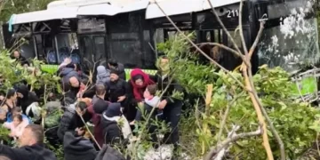 Kocaeli’de belediye otobüsü kazası: Yaralılar bulunuyor