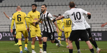 Manisa FK, İstanbulspor’a 1 attı 3 aldı!