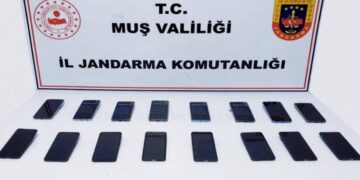Muş Bulanık’ta, 16 adet gümrük kaçağı cep telefonu ele geçirildi!
