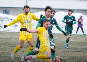 Muş Spor, Kırklarelispor'a 1 attı 3 aldı! Muş Spor, Kırklarelispor’a 1 attı 3 aldı!