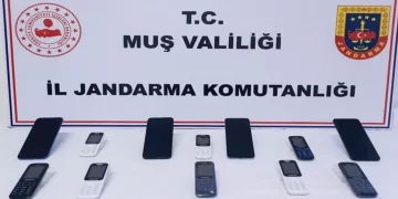 Muş’ta, 12 adet gümrük kaçağı cep telefonu ele geçirildi!