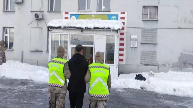 musta 4 yil 9 ay 15 gun hapis cezasi bulunan hukumlu yakalandi habermeydan