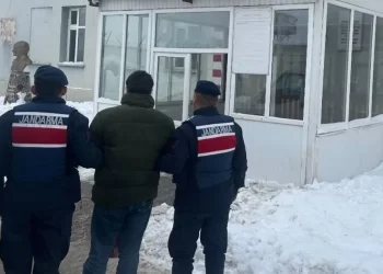 Muş'ta, uyuşturucudan hapis cezası olan hükümlü yakalandı! Muş’ta, uyuşturucudan hapis cezası olan hükümlü yakalandı!