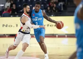 Petkimspor, Peristeri’yi deplasmanda farklı devirdi!