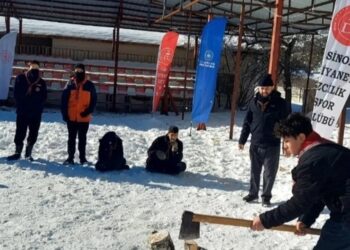 Sinoplu izciler, zorlu kış kampında doğayla buluştu!