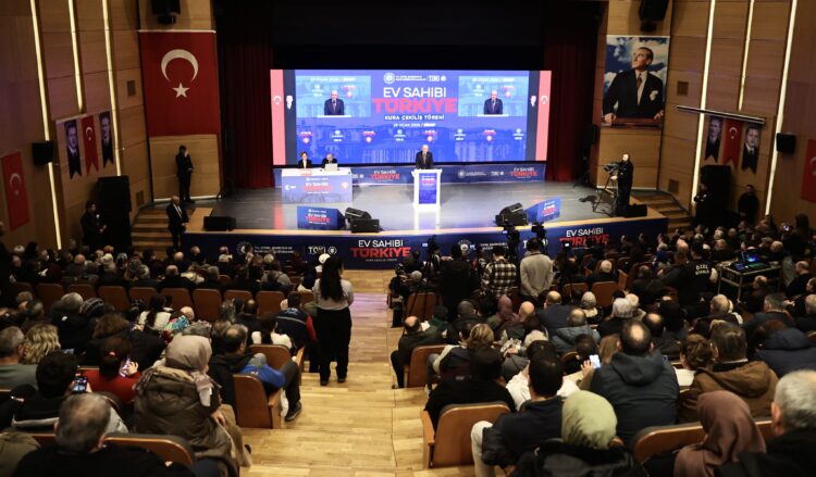 sinopta 947 konutun hak sahipleri kurayla belli oldu habermeydan