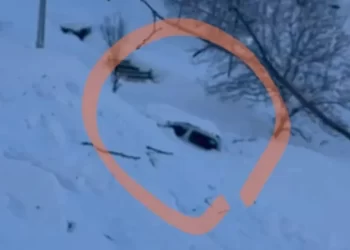 Şırnak’ta 5 kişinin yaşadığı eve çığ düştü Şırnak’ta 5 kişinin yaşadığı eve çığ düştü