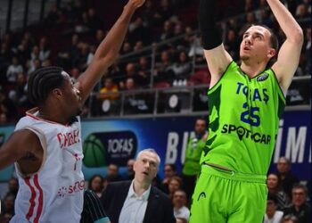 TOFAŞ, Şampiyonlar Ligi’nde son 16’ya yükseldi!